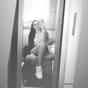 Meet your Posher, Daniela